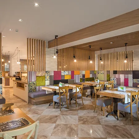 Marina Sands Boutique 4* 奥布佐尔