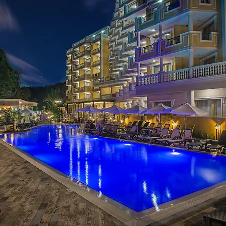 Marina Sands Boutique Obzor