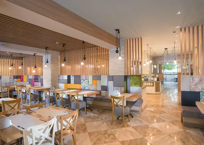 Marina Sands Boutique